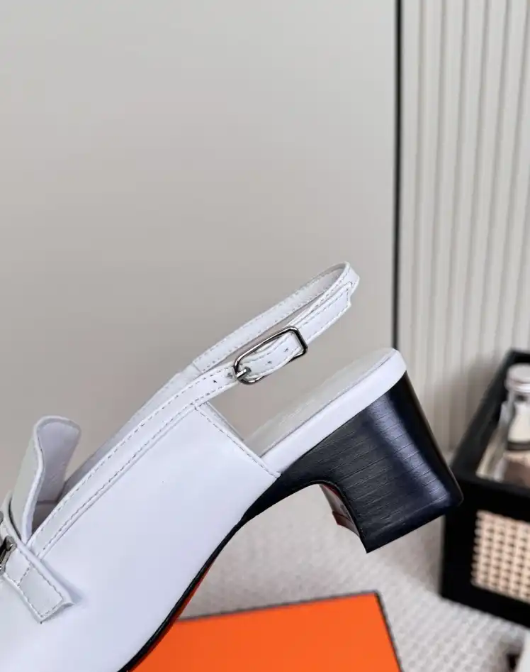 hype Hermes Sandals