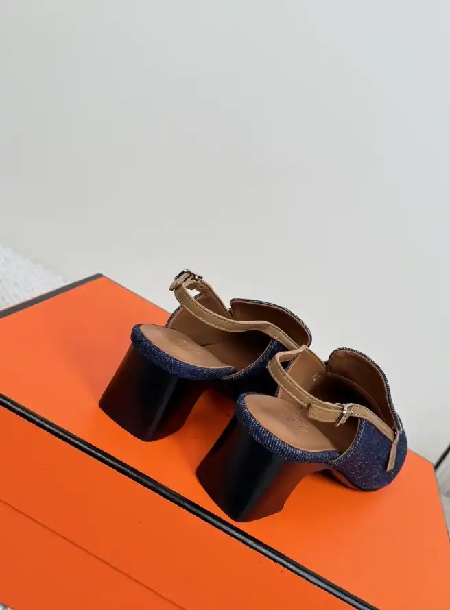 hype Hermes Sandals