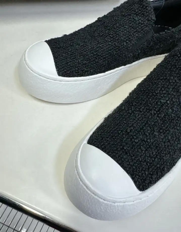 hype Chanel Sneakers