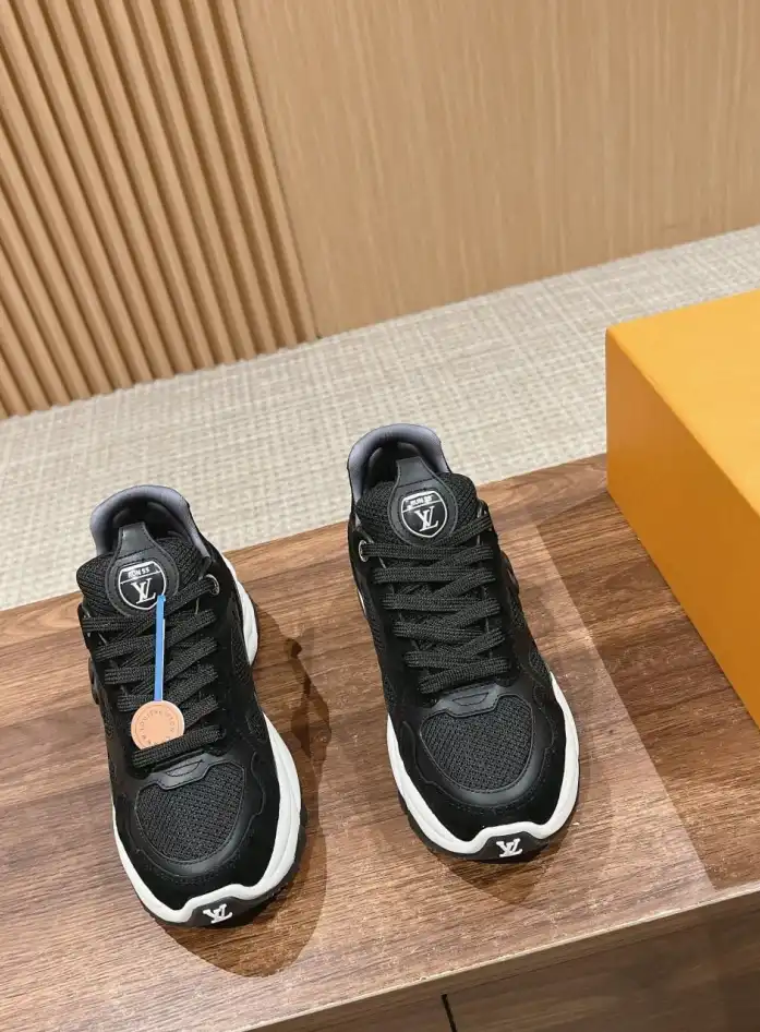 hype Louis Vuitton Sneakers