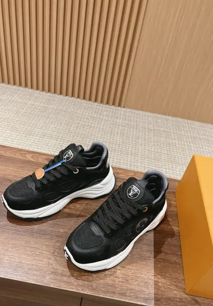 hype Louis Vuitton Sneakers