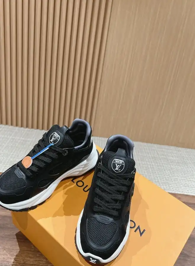 hype Louis Vuitton Sneakers