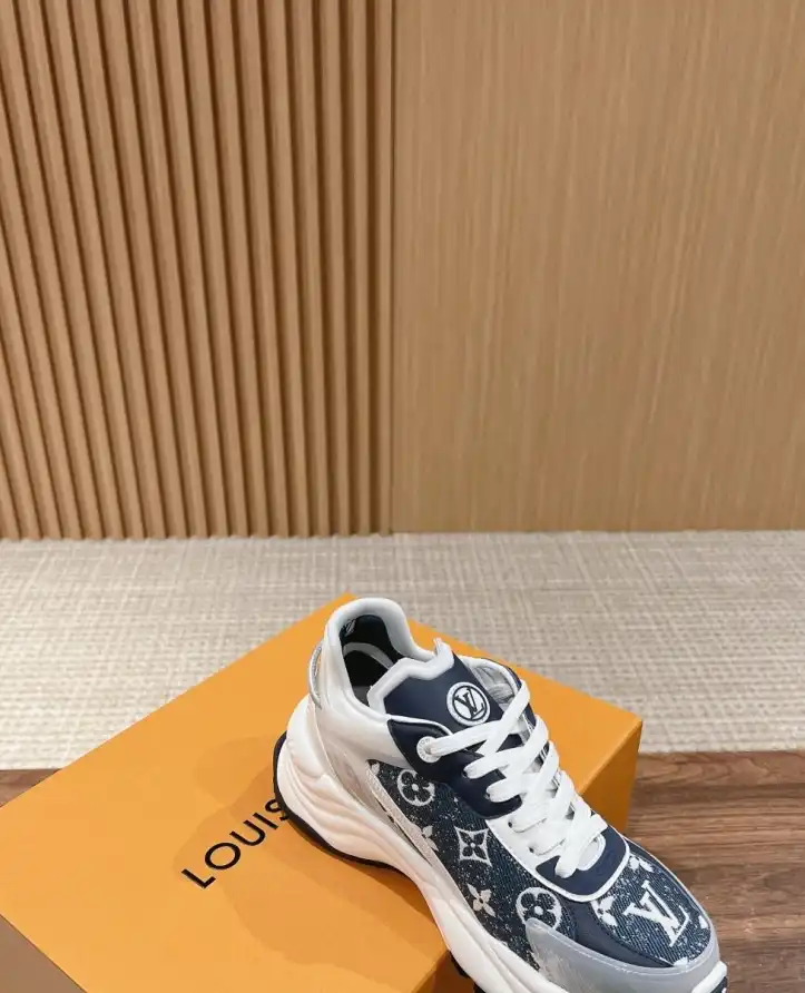 hype Louis Vuitton Sneakers