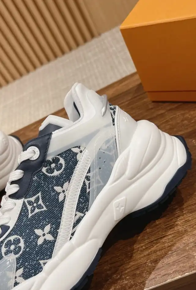 hype Louis Vuitton Sneakers