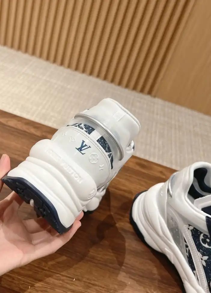 hype Louis Vuitton Sneakers