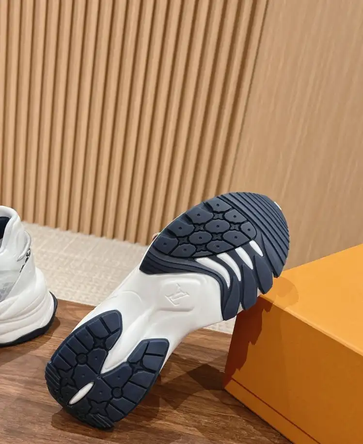 hype Louis Vuitton Sneakers