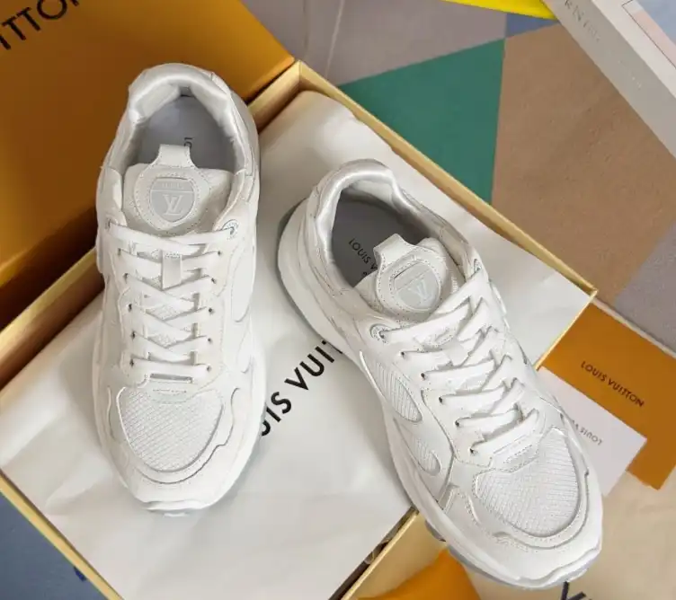 hype Louis Vuitton Sneakers