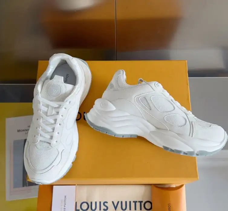 hype Louis Vuitton Sneakers