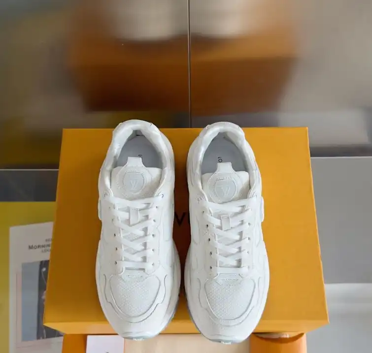 hype Louis Vuitton Sneakers