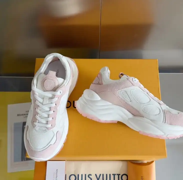 hype Louis Vuitton Sneakers