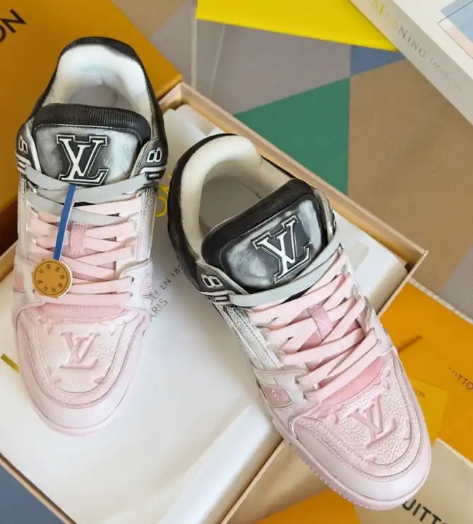 hype Louis Vuitton Sneakers