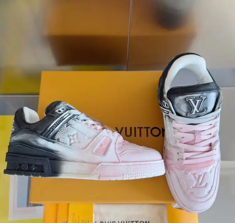 hype Louis Vuitton Sneakers