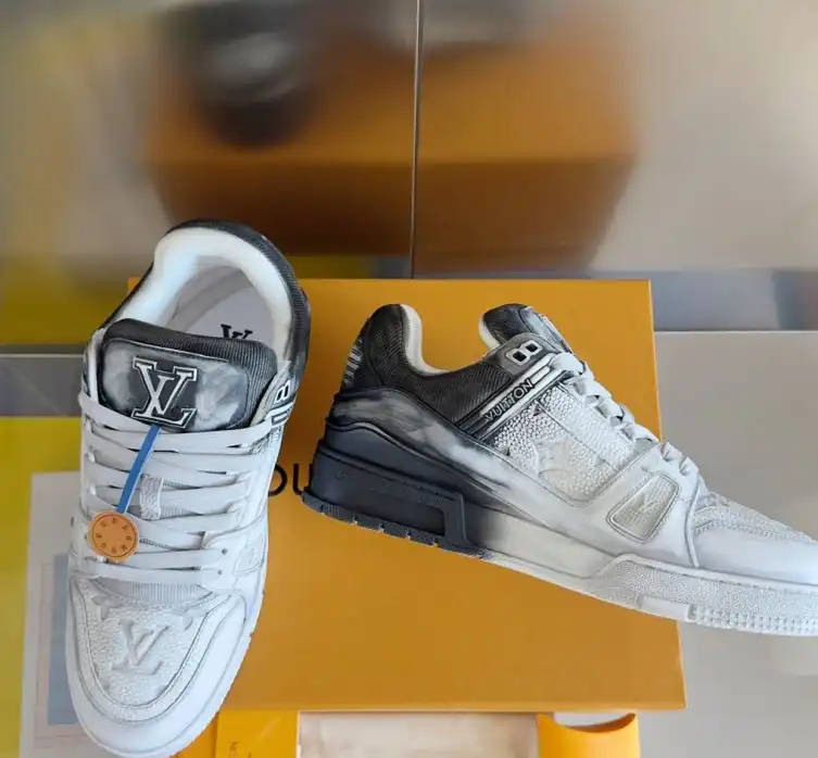 hype Louis Vuitton Sneakers