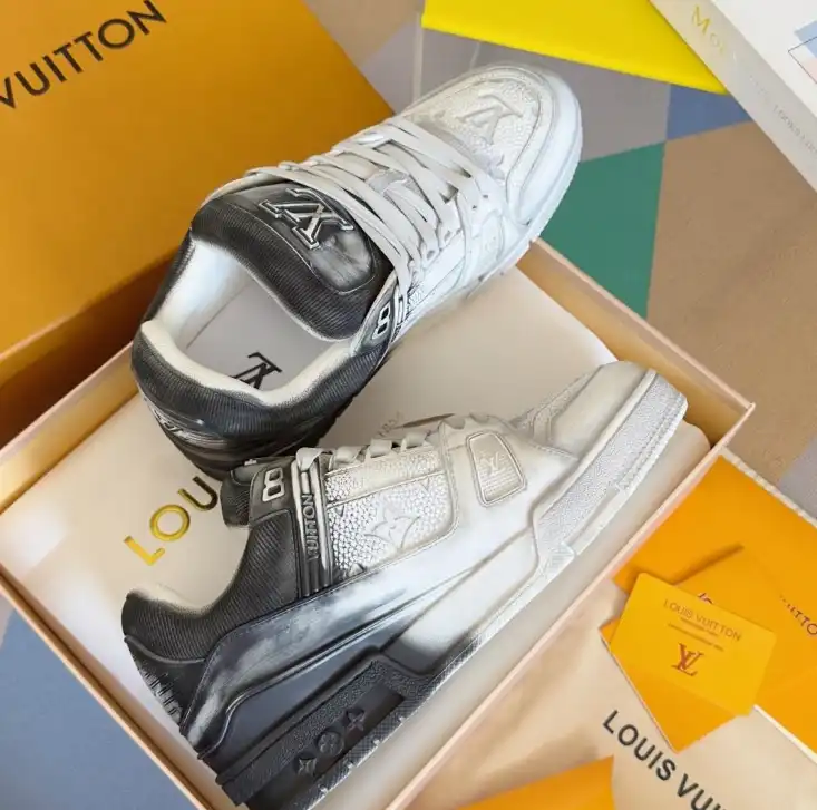 hype Louis Vuitton Sneakers