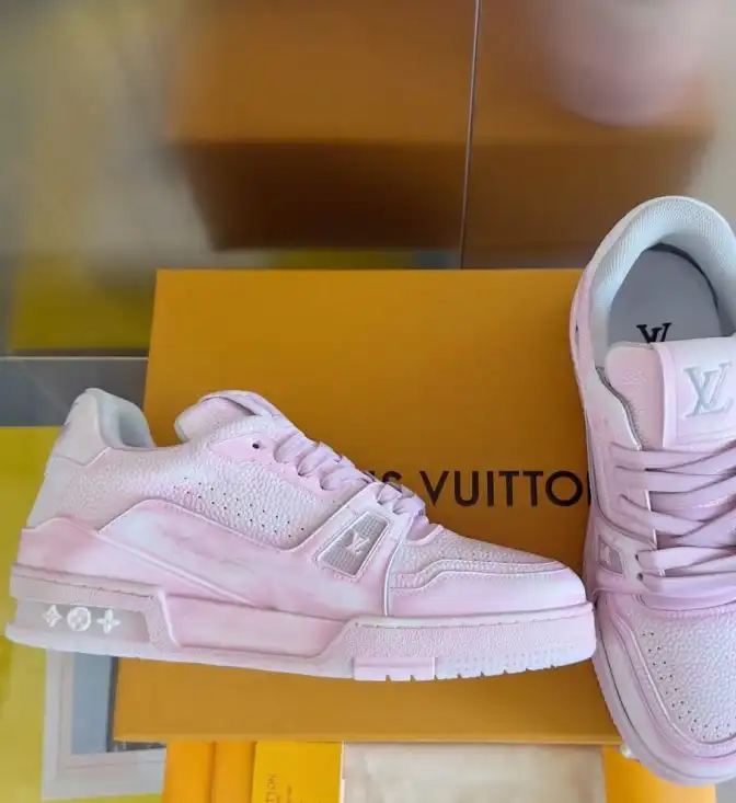 hype Louis Vuitton Sneakers