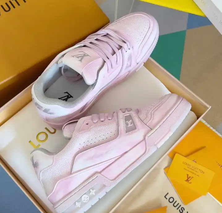 hype Louis Vuitton Sneakers