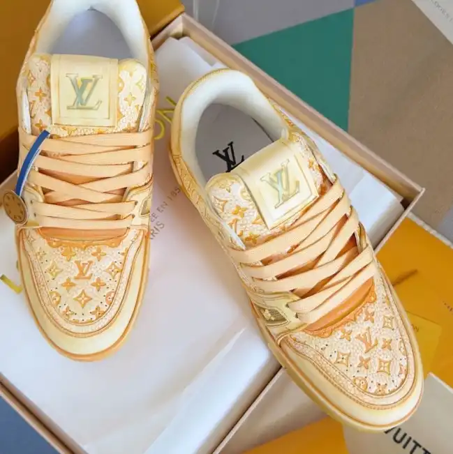 hype Louis Vuitton Sneakers