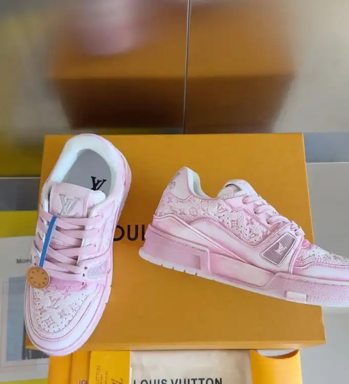 hype Louis Vuitton Sneakers