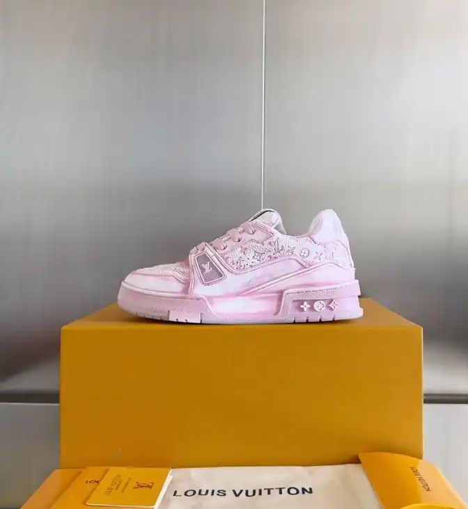 hype Louis Vuitton Sneakers