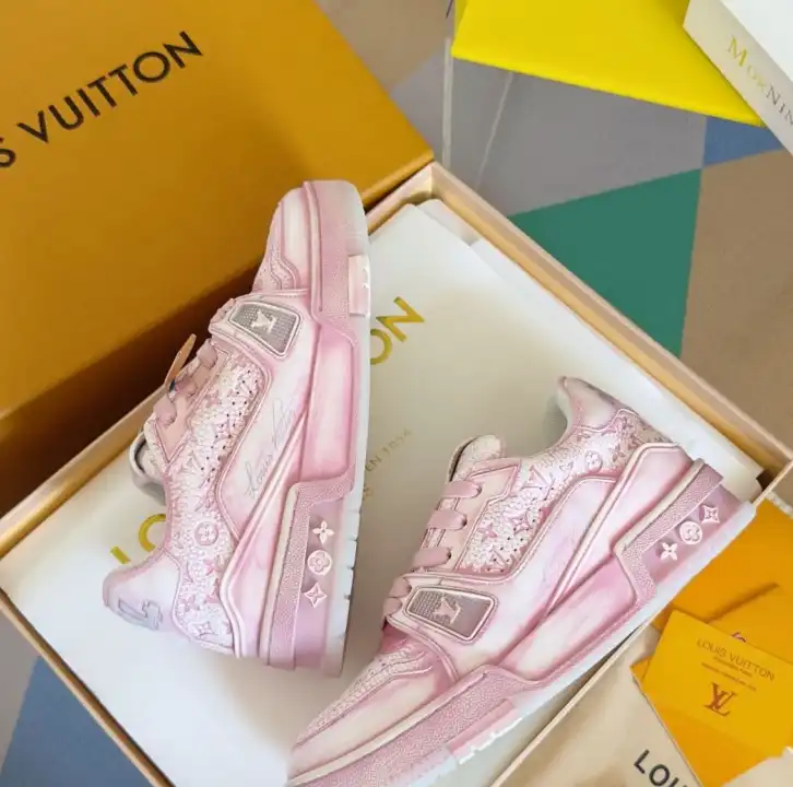 hype Louis Vuitton Sneakers