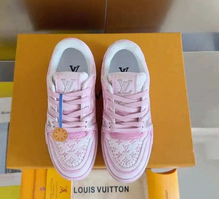 hype Louis Vuitton Sneakers