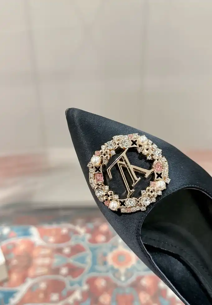 hype LV flat shoes