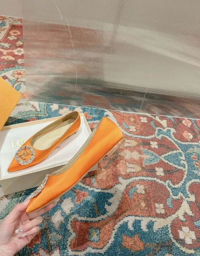 hype LV flat shoes