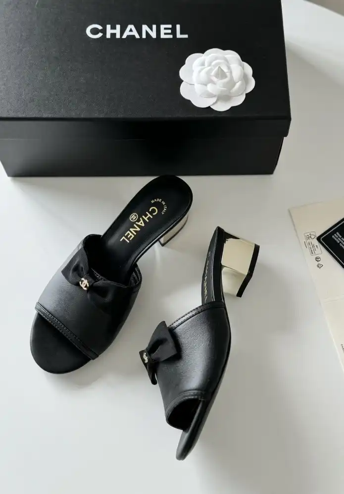 hype Chanel High Heels