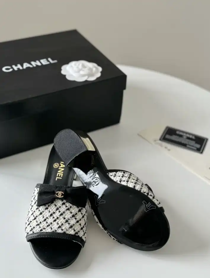 hype Chanel High Heels