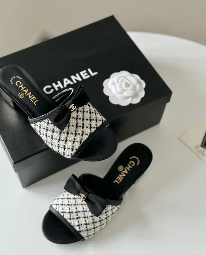 hype Chanel High Heels