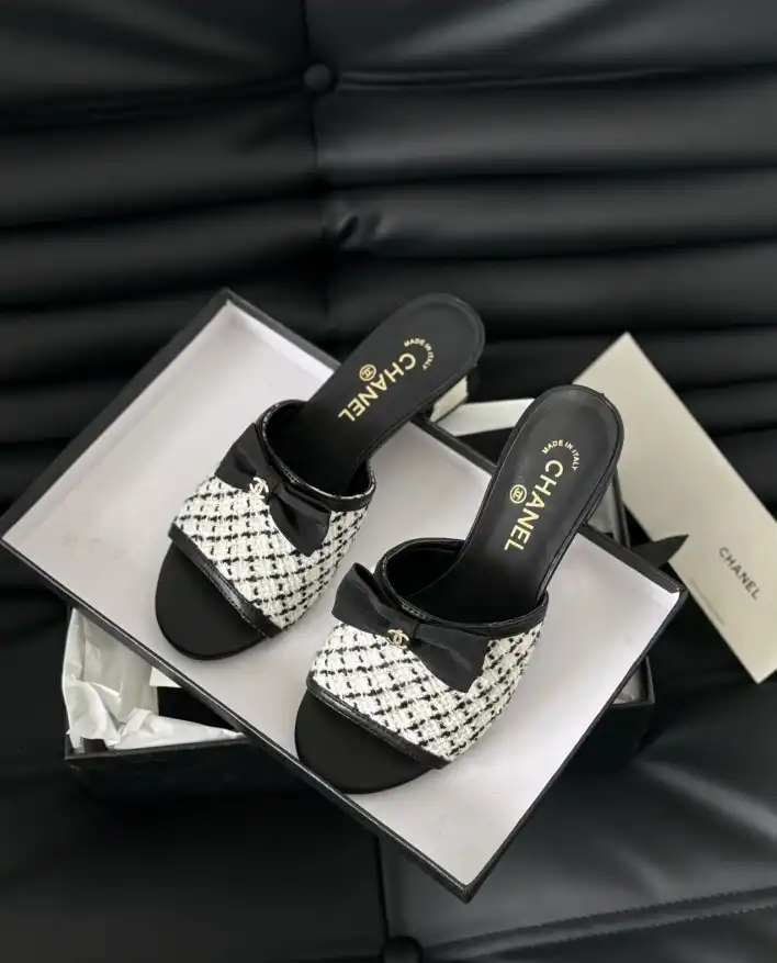 hype Chanel High Heels