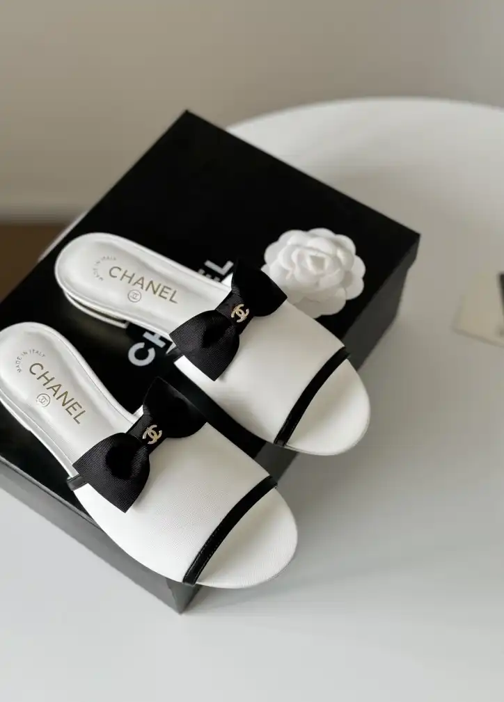 hype Chanel Slippers