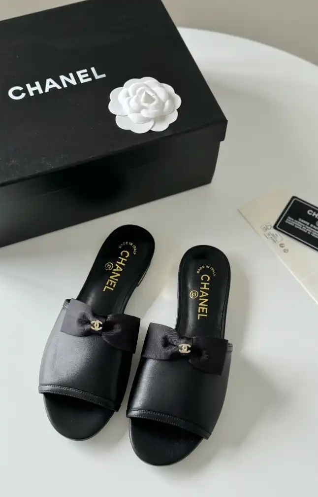 hype Chanel Slippers