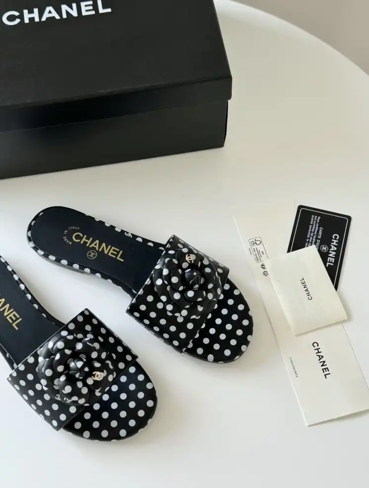 hype Chanel Slippers