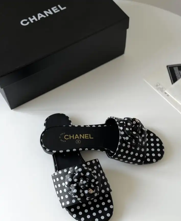 hype Chanel Slippers