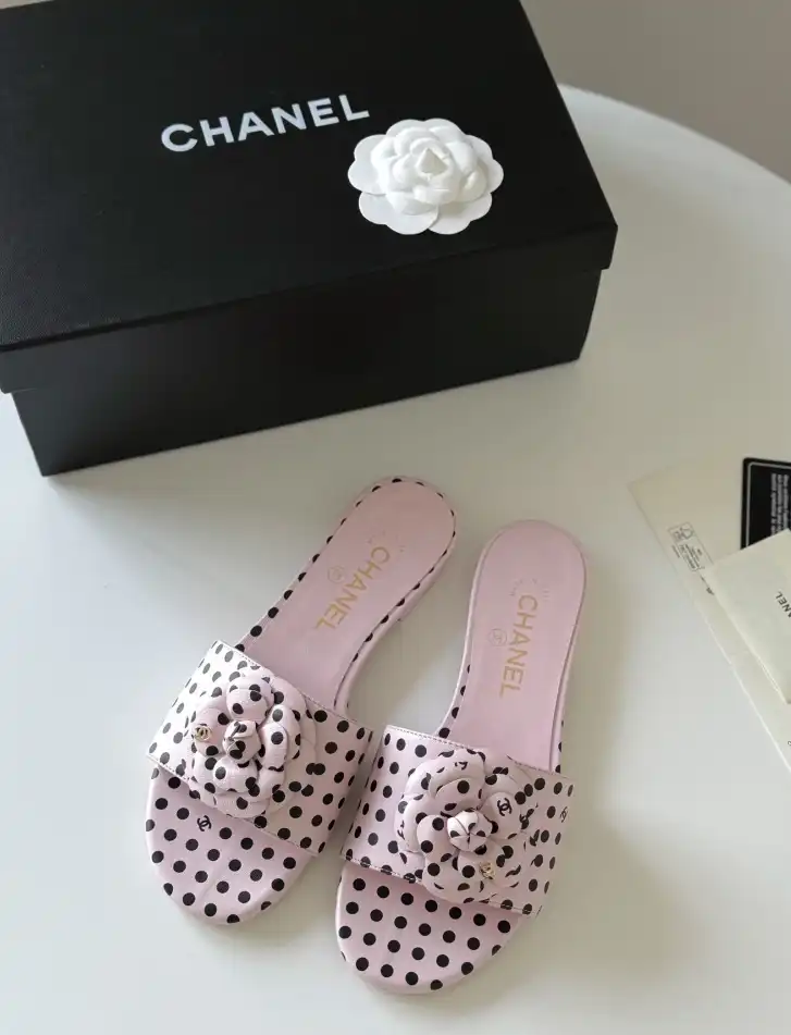 hype Chanel Slippers