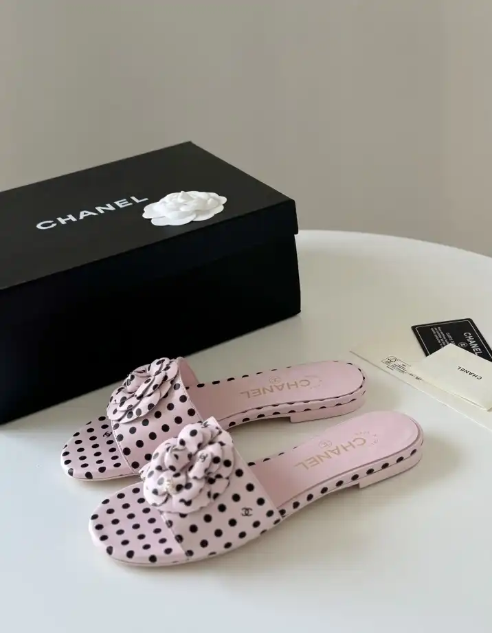 hype Chanel Slippers