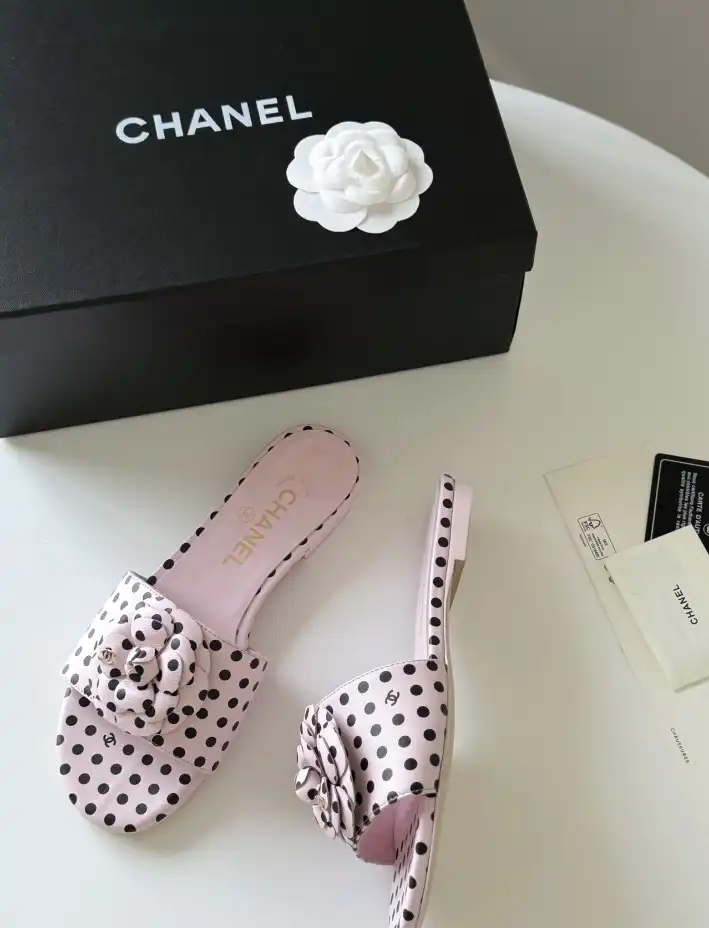 hype Chanel Slippers