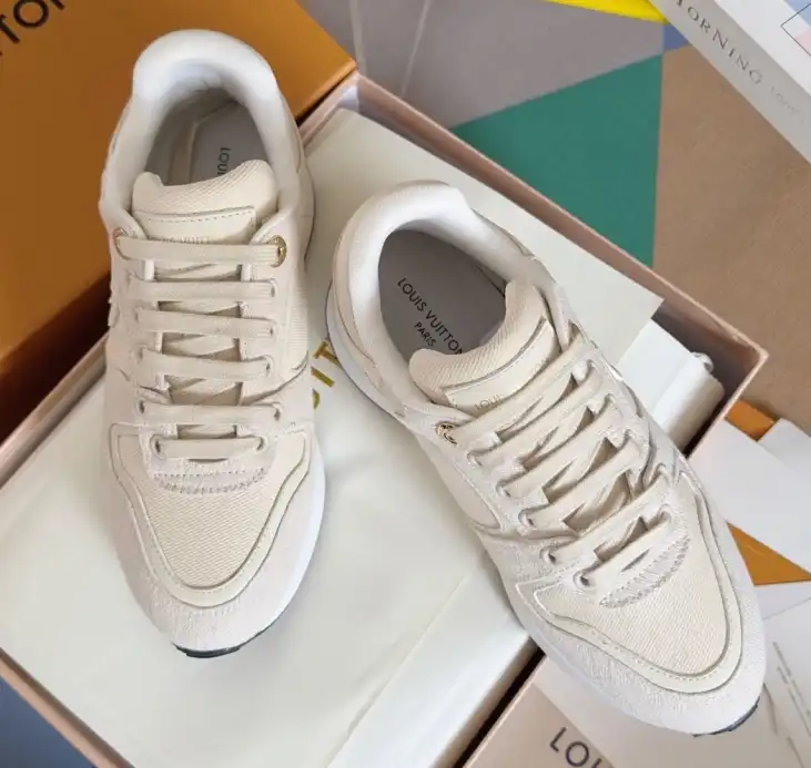 hype Louis Vuitton Sneakers