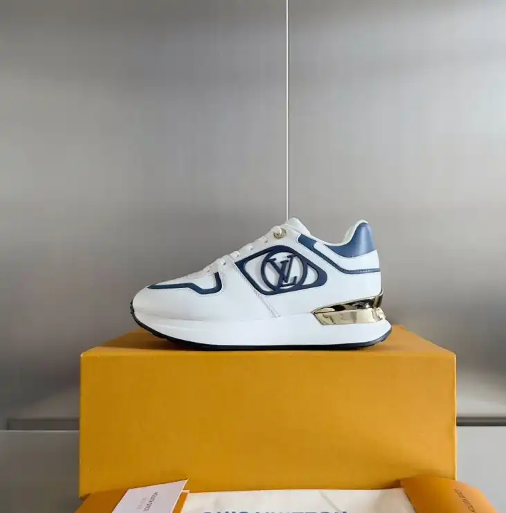 hype Louis Vuitton Sneakers