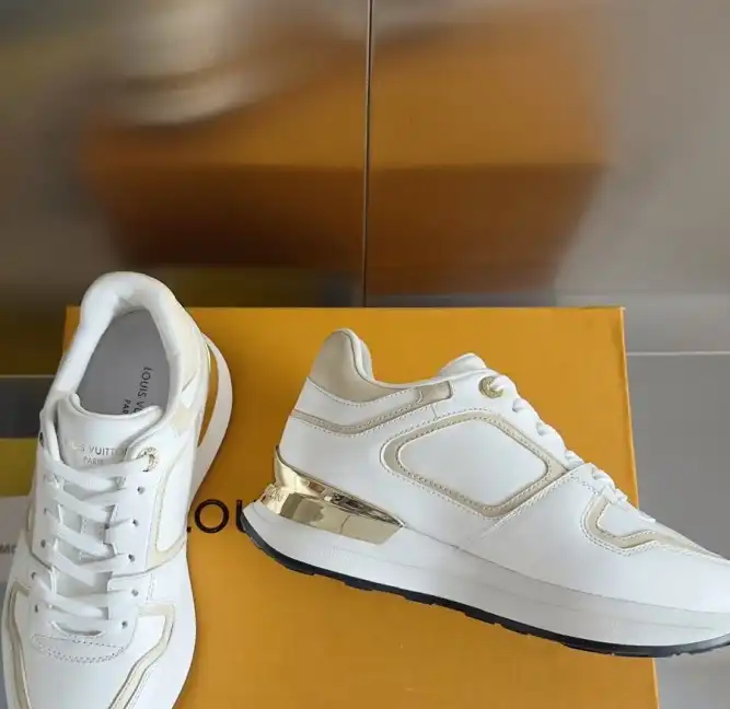 hype Louis Vuitton Sneakers