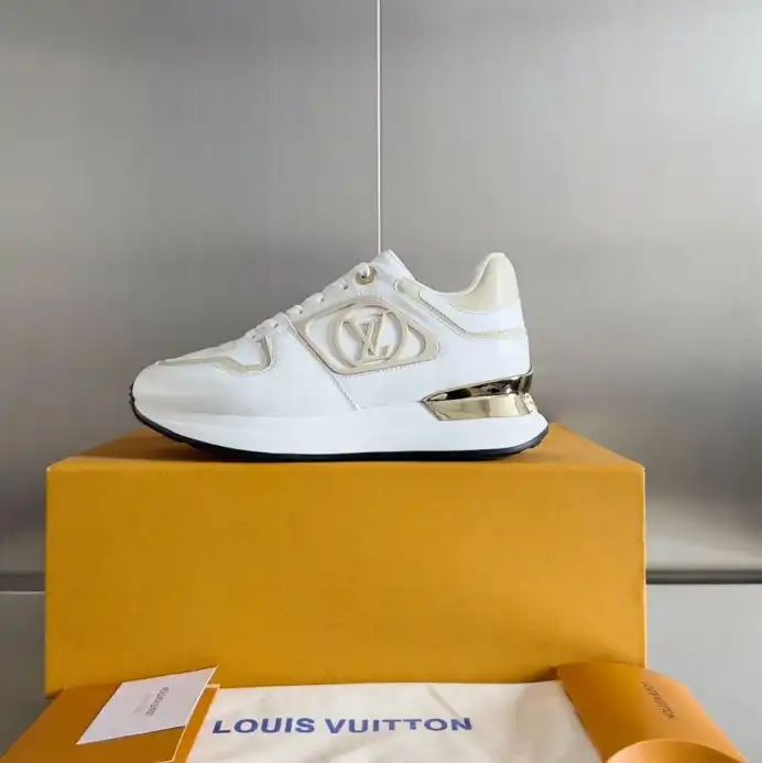 hype Louis Vuitton Sneakers