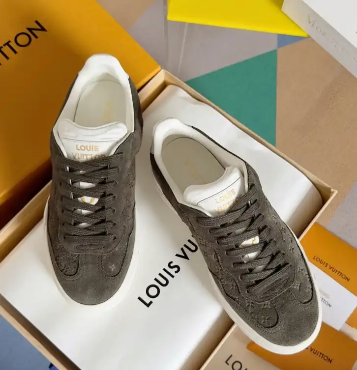 hype Louis Vuitton Sneakers