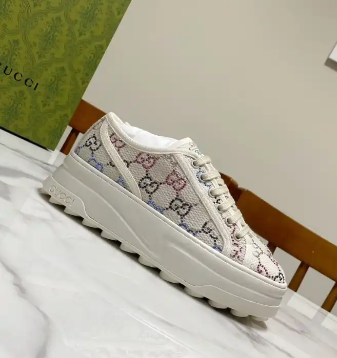 hype Gucci Sneakers