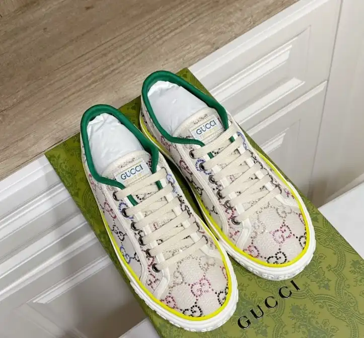 hype Gucci Sneakers