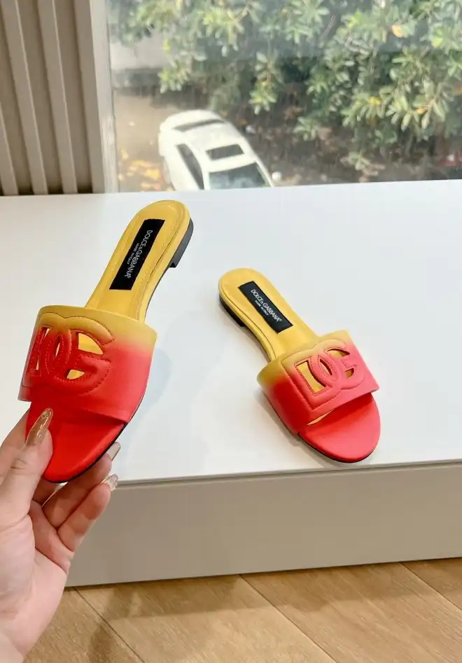 hype Dolce & Gabbana Slippers