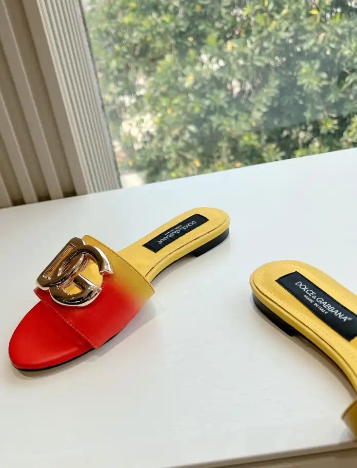 hype Dolce & Gabbana Slippers