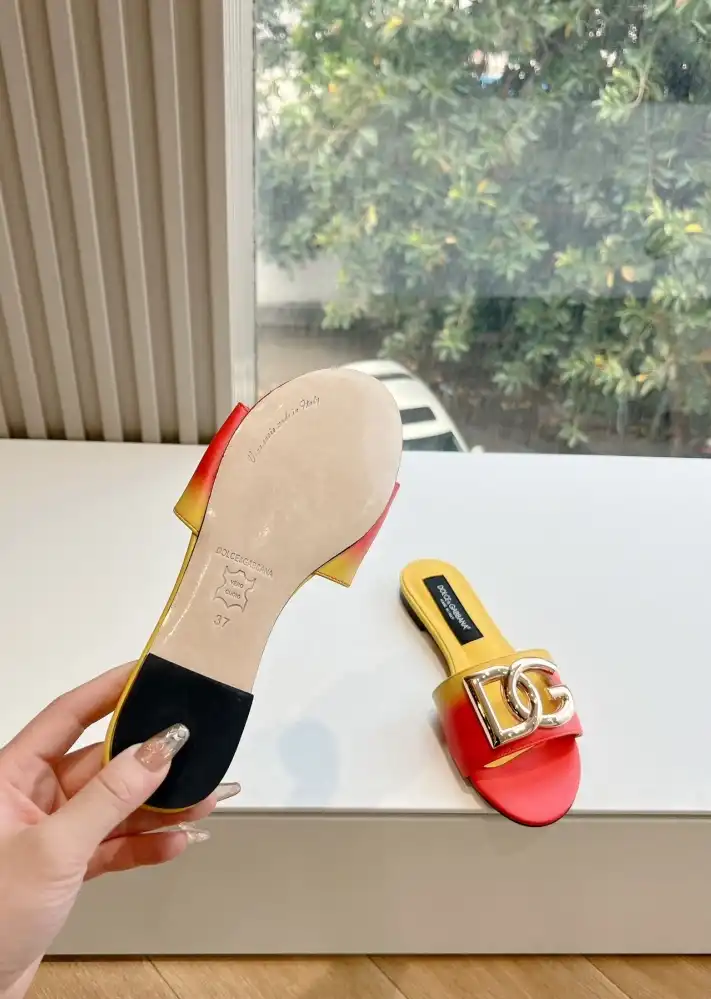 hype Dolce & Gabbana Slippers