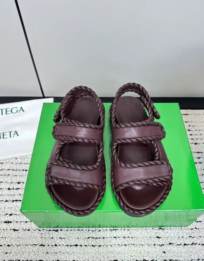 hype Bottega Veneta Sandals