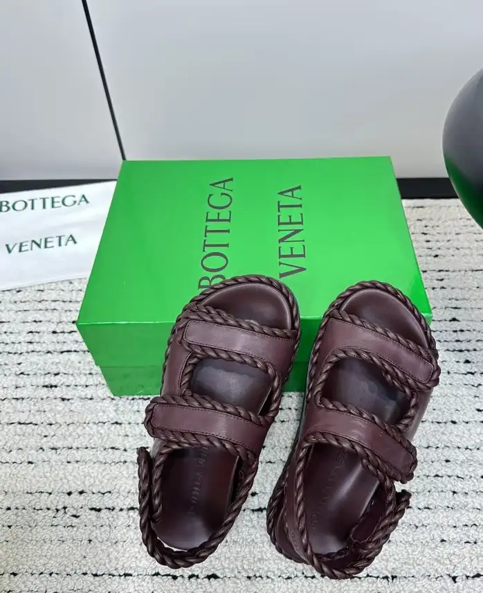 hype Bottega Veneta Sandals